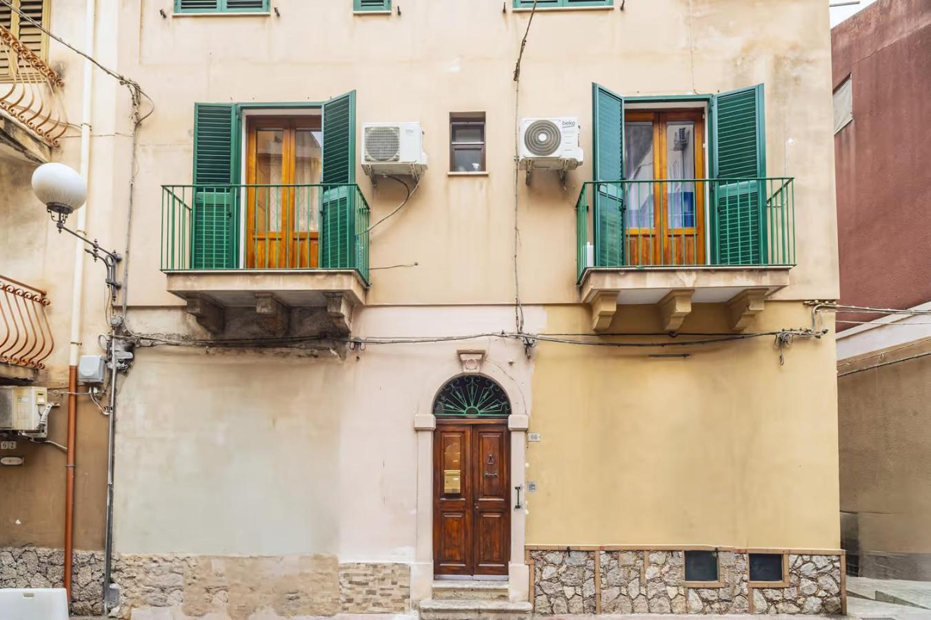 La Gioia Hotell Giardini Naxos Exteriör bild
