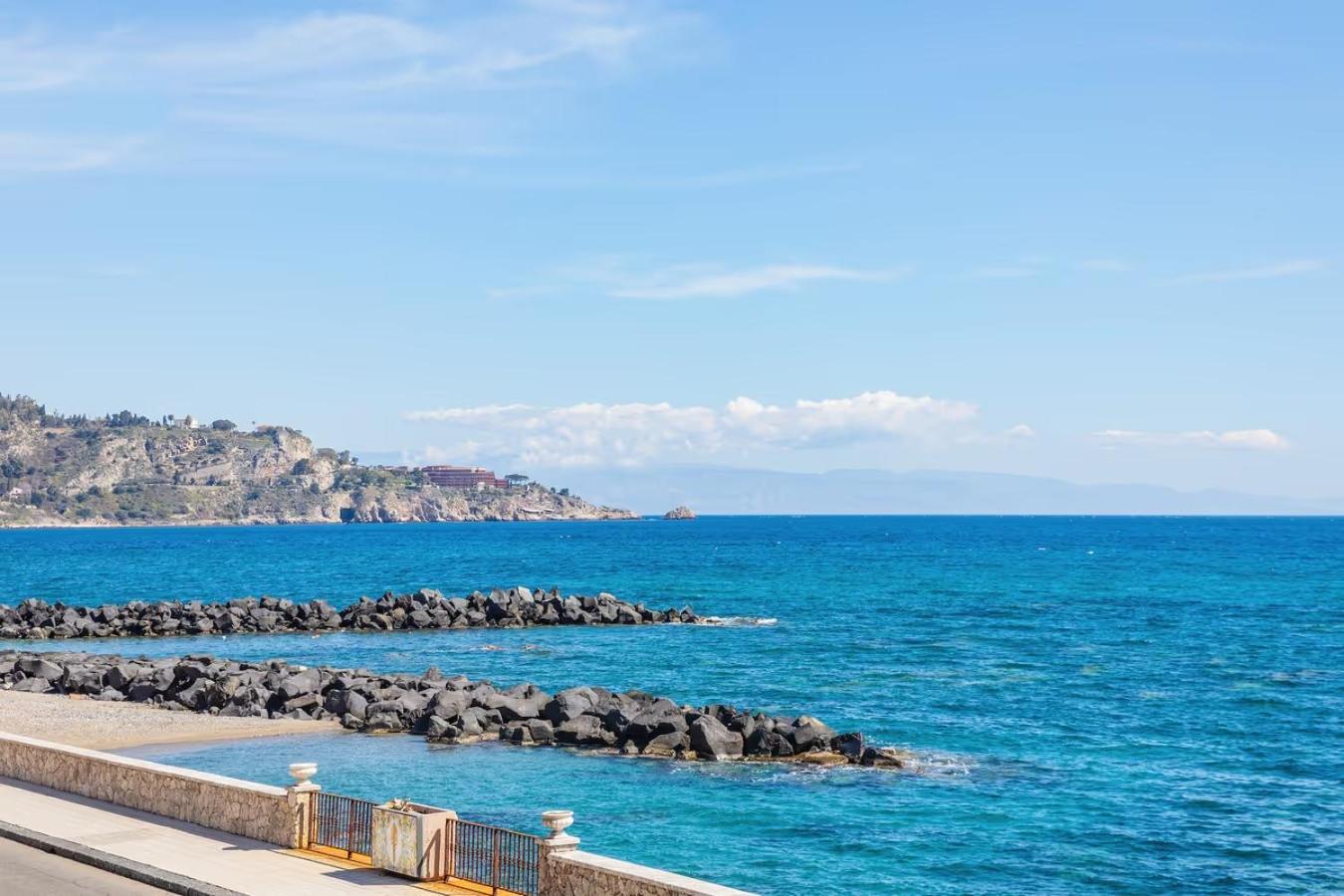 La Gioia Hotell Giardini Naxos Exteriör bild